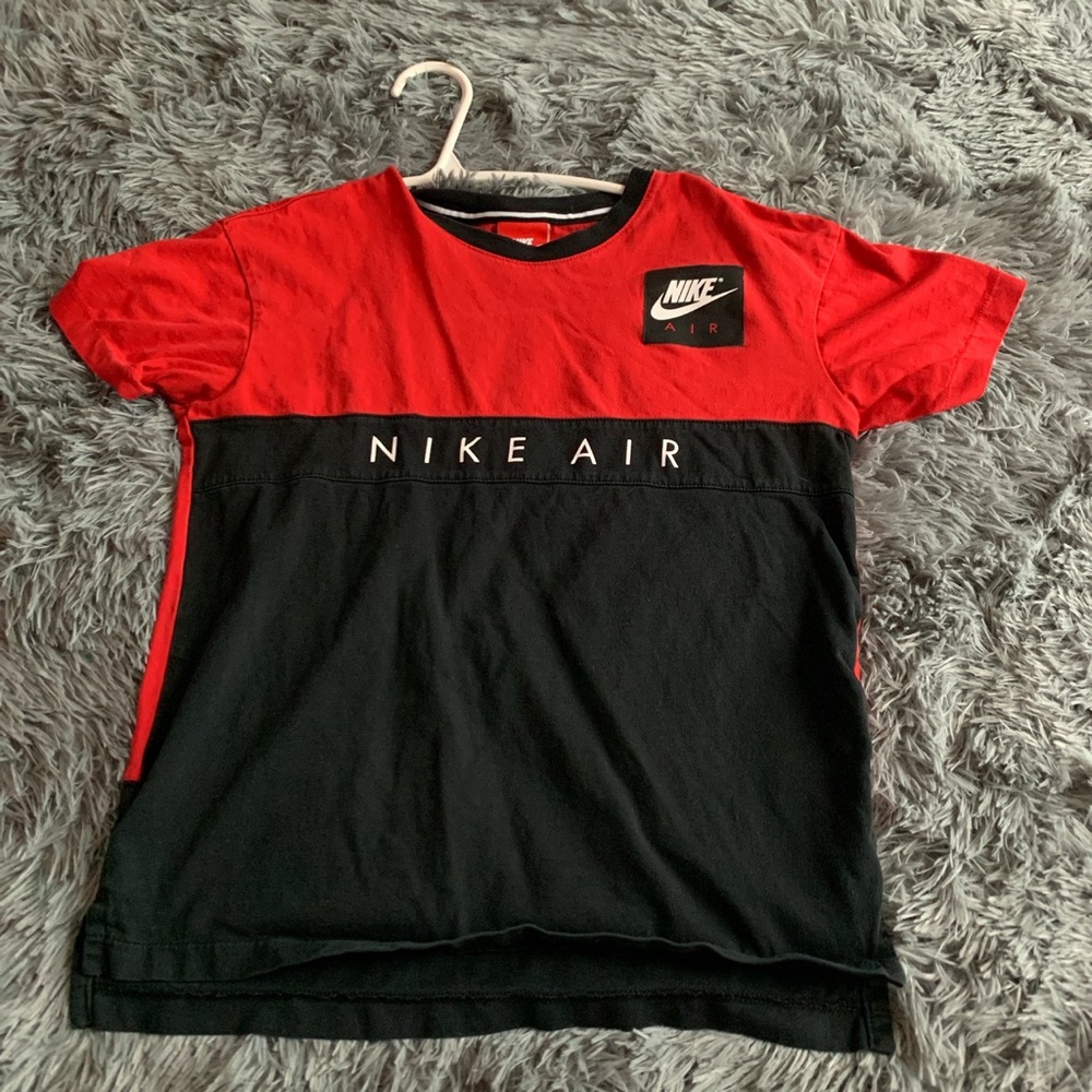 Nike tee
